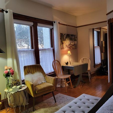 The Walnut Grove Bnb Harrow Exterior photo