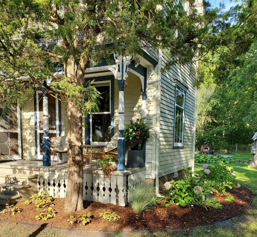 The Walnut Grove Bnb Harrow Exterior photo